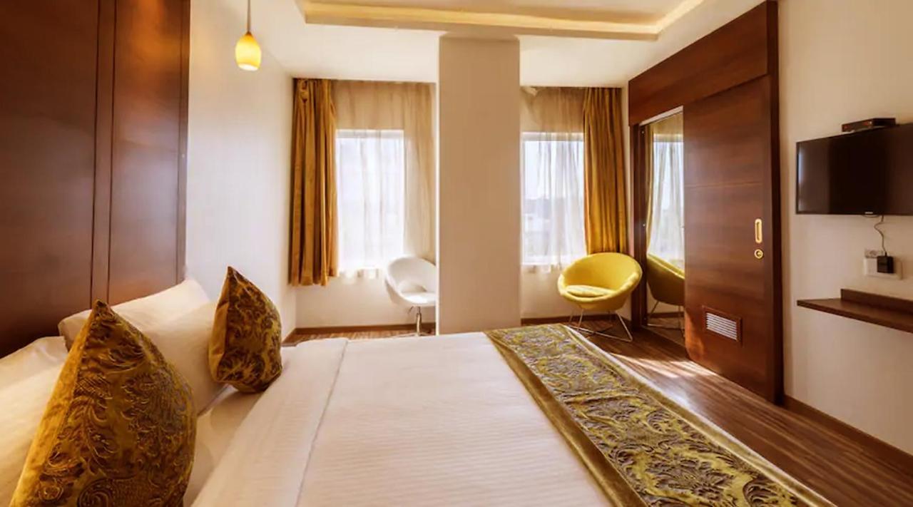 Jagadish Brigade Hotel Bangalore Luaran gambar